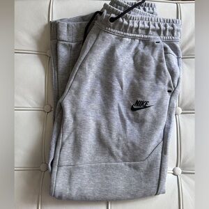 Nike tech sweatpants